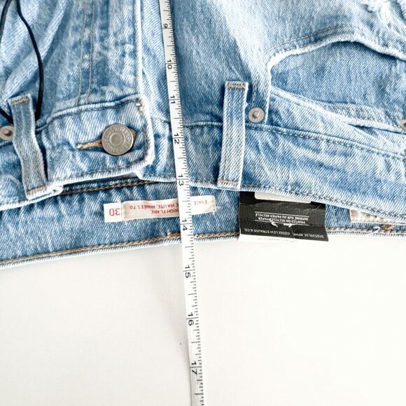 Levi's Womens Denim Jeans '70s High Flare Rise Light Blue Wash Size 30 NWT - Picture 11 of 11
